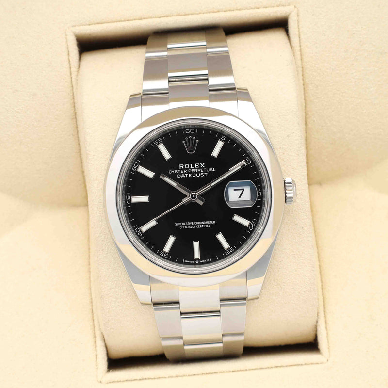 Rolex Datejust 126300 zwart Oysterband horloge, zwarte wijzerplaat, stalen kast en band, datumweergave op 3 uur positie